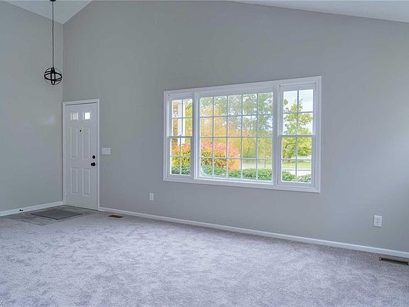 2nd image of 19115 Echo Dr