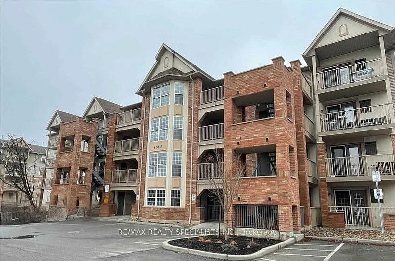 2 bed, $2,800 — Photo 1