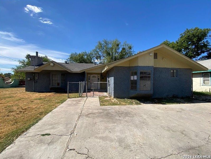 1st image of 402 RAMON ST