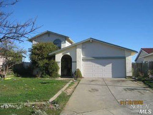 1st image of 420 Phoenix Cir