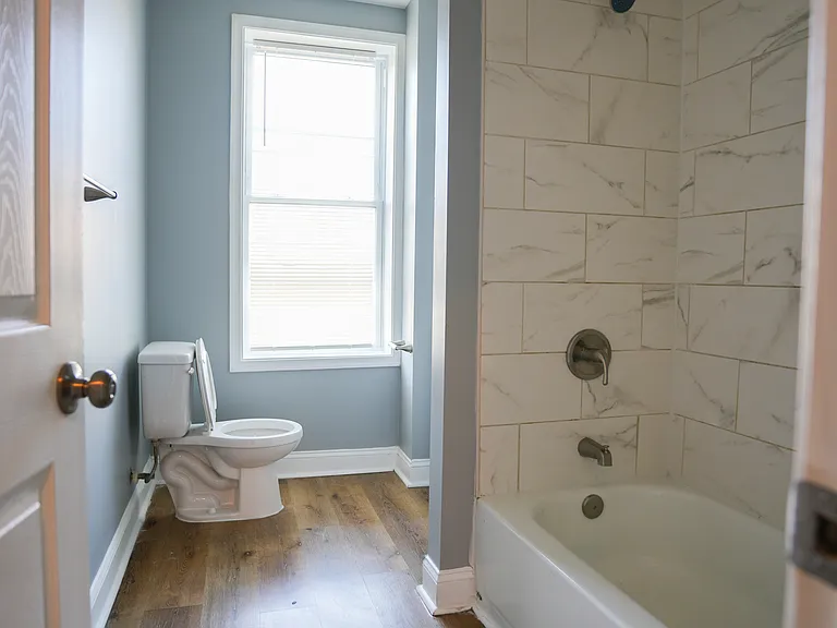 2101 Poplar Grove St — Photo 15