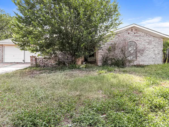 9402 Shields Dr, San Antonio, TX 78245
