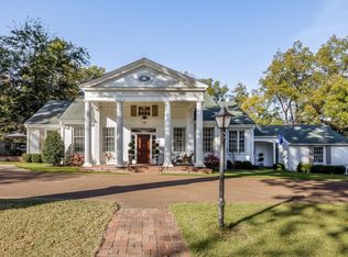 831 S Main St, Covington, TN 38019