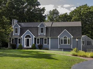 82 Highland Dr, Pembroke, MA 02359