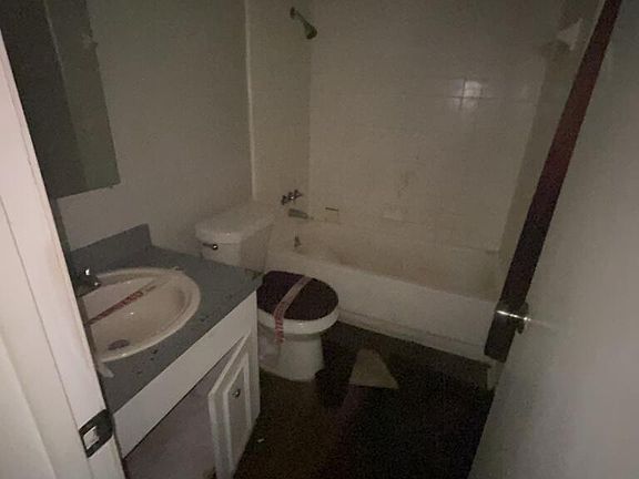 5th image of 3144 Fleetwood Dr