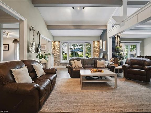 5th image of 3125 Guyatt Rd