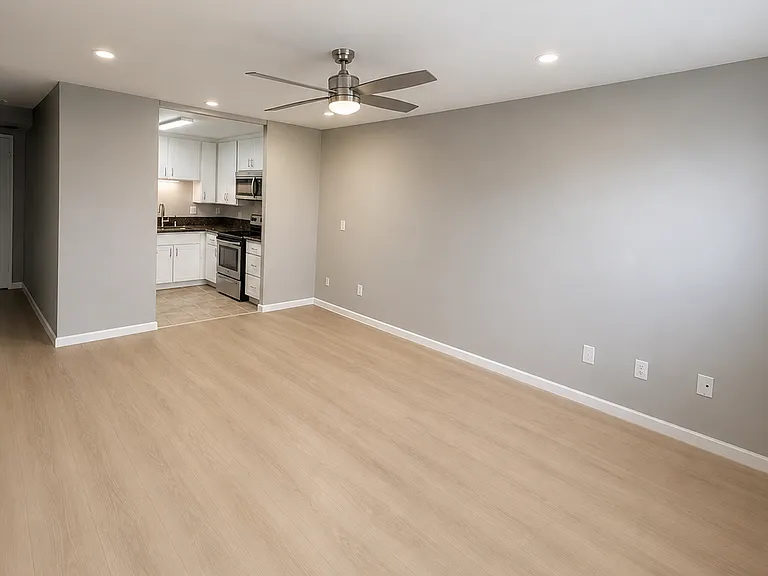 North Park Colony — Photo 16