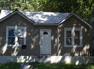 90 Henry St, Roosevelt, NY 11575