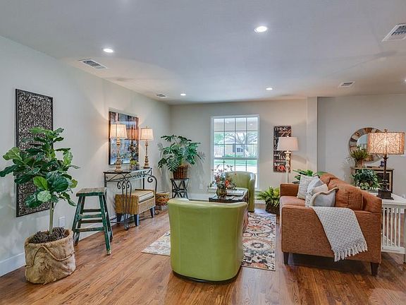 4th image of 10644 Lakemere Dr
