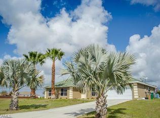 525 NW 20th Ter, Cape Coral, FL 33993