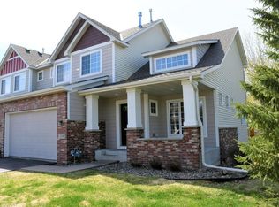 21318 Hytrail Cir, Lakeville, MN 55044