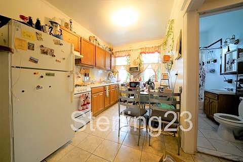 1st image of 3420 43rd St APT 3L