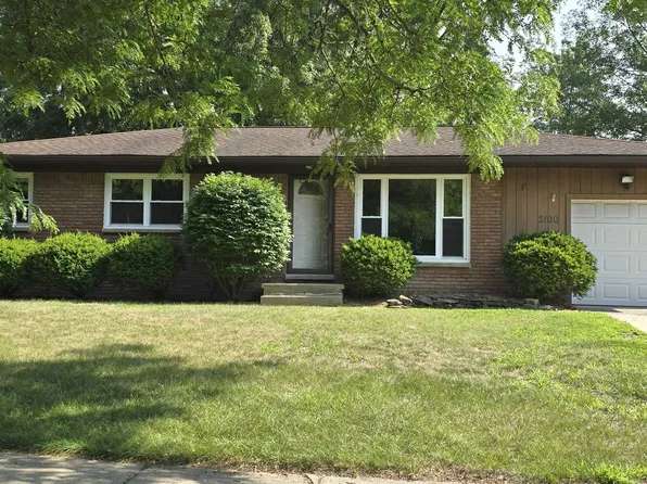 2100 E Sugnet Rd, Midland, MI 48642