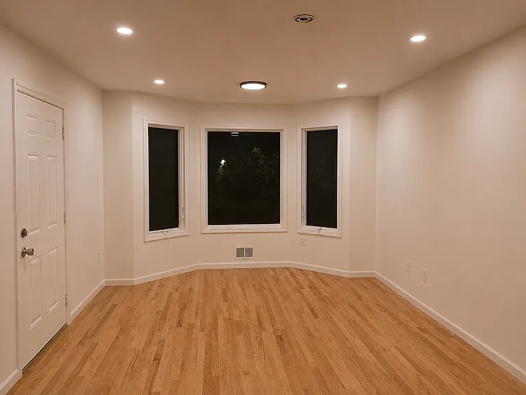 334 Saint Pauls Ave #1 — Photo 2