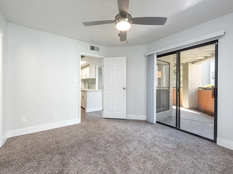 92Forty Scottsdale — Photo 7