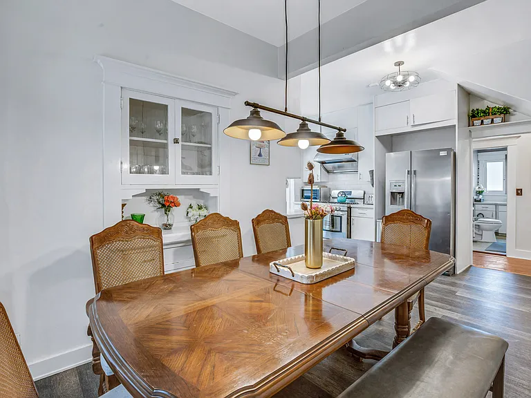 1340 E Washington Blvd — Photo 32