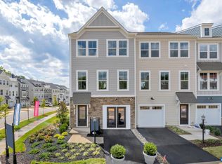 5987 McComb St, Crozet, VA 22932