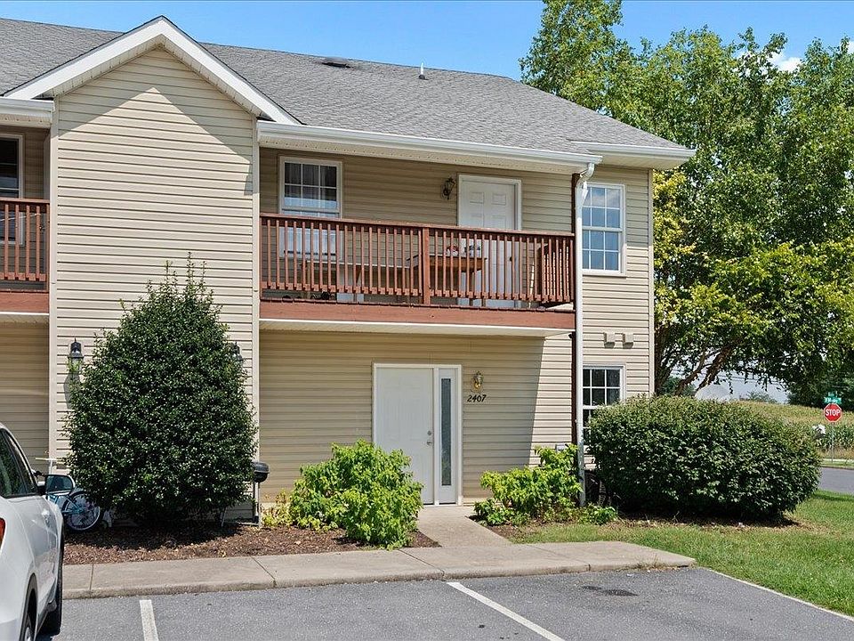 1st image of 2407 Mosby Ct #12