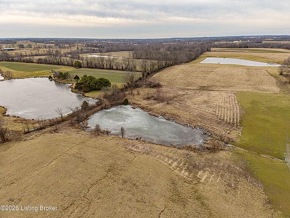 2nd image of 4316 Lagrange Rd