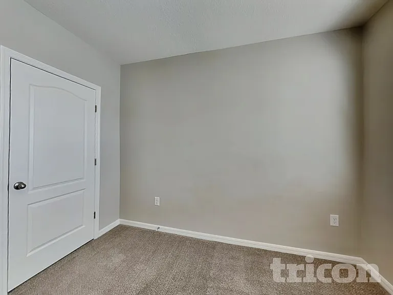 5765 Arlington River Dr — Photo 12
