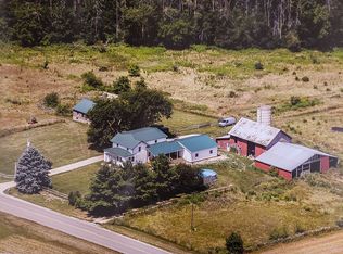 11079 E Boyer Rd, Carson City, MI 48811