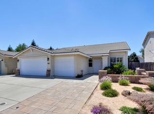 9916 Blue Lupine Pl, Elk Grove, CA 95757