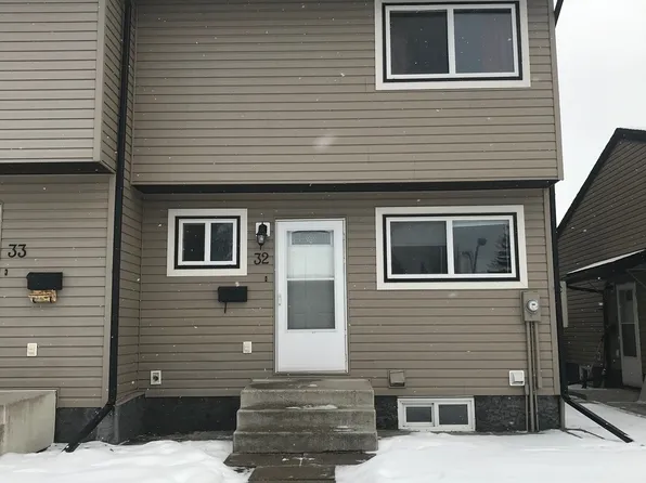 96 Holmes St #32, Red Deer, AB T4N 6G6