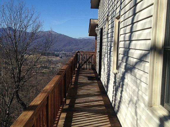 Views! walk to front door.. 