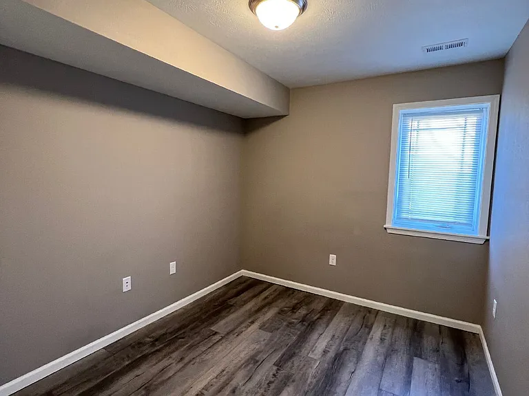315 Sunrise Cv — Photo 18