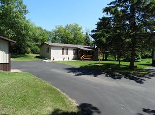 209 3rd Ave S, Dent, MN 56528