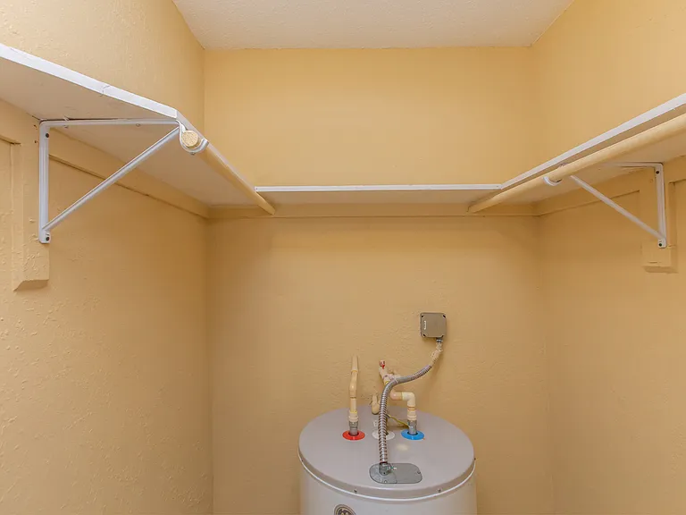 Serenity Apartments — Photo 37