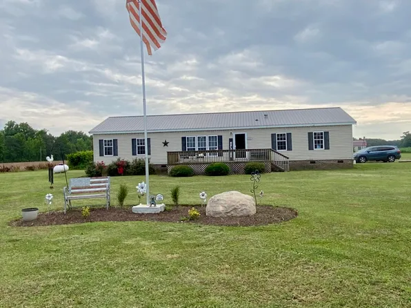 5620 Oak Grove School Road, Laurinburg, NC 28352
