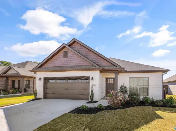 209 Rosemary Ayers Dr, Madison, AL 35756