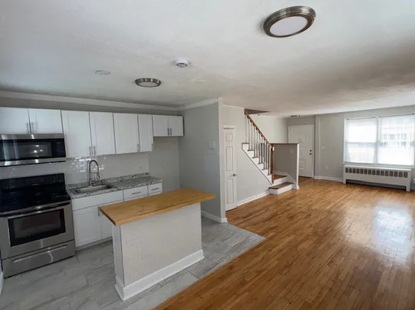 215 Pennsylvania Ave, Bridgeport, CT 06610