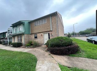 1021 Willow Oaks Cir #1021, Pasadena, TX 77506