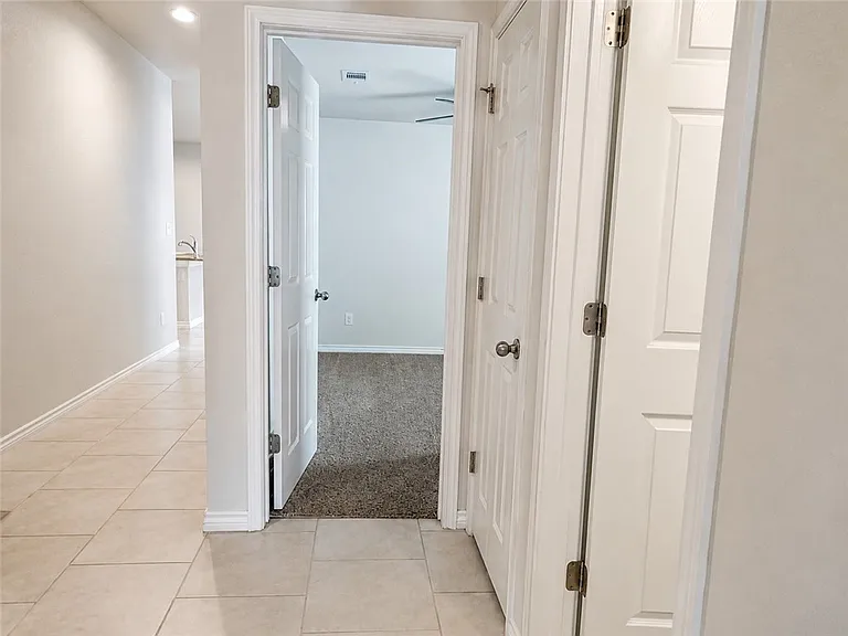 2301 Sky Crest Dr — Photo 10