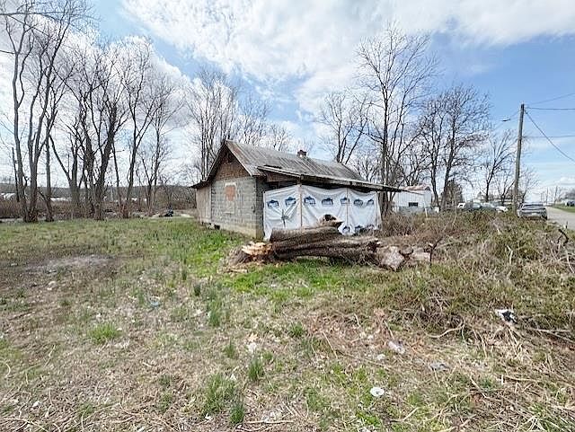 1st image of 183 Horseshoe Dr