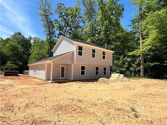 2nd image of 498 Grubb Rd