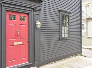 37 Division St, Newport, RI 02840