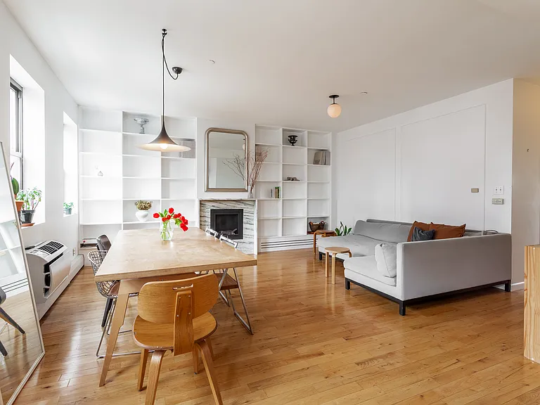 84 Green St #3 — Photo 2