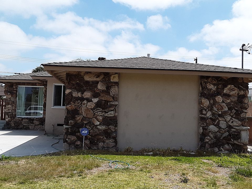 1st image of 3338 W Brady Ave