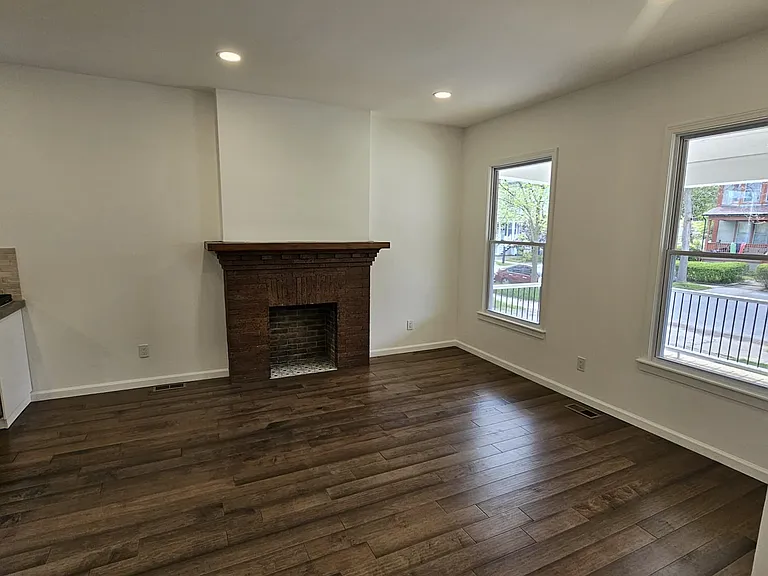 dining / living area, view on front porch