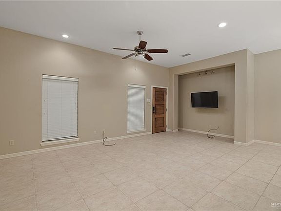 2nd image of 2805 Mimosa St APT 11