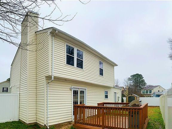 2nd image of 2 Longleaf Ct