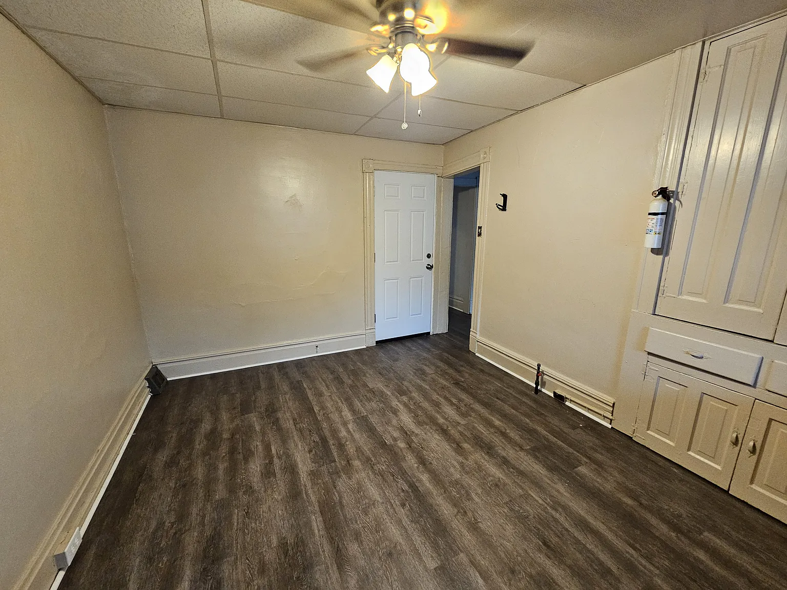 2 bed, $1,100 — Photo 4