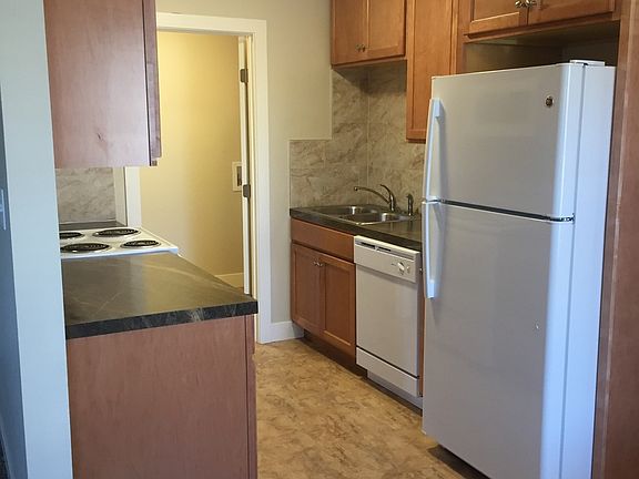 4th image of 1612 E 17th St #0