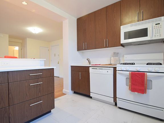 The Capri - Kitchen - GCC-05F