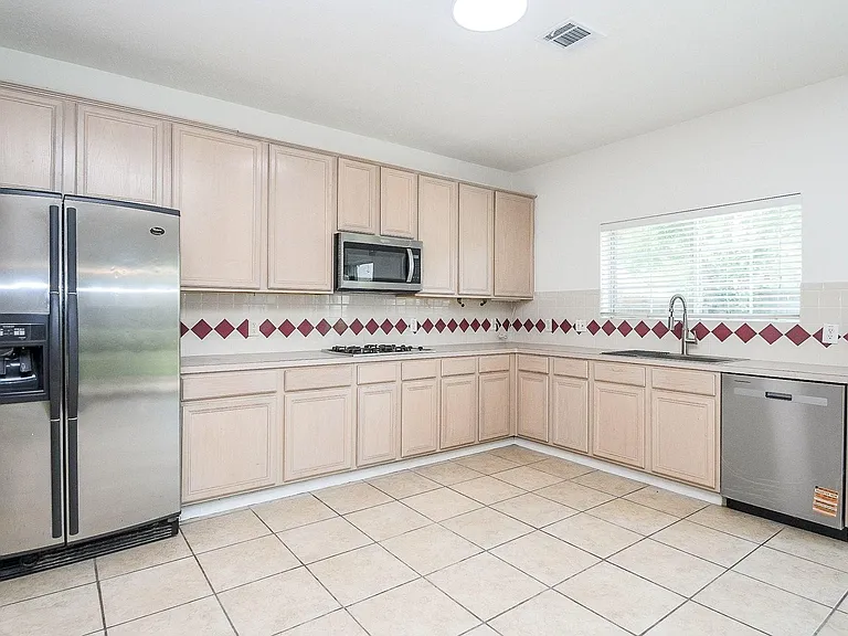 21610 Woodoak Ct — Photo 12
