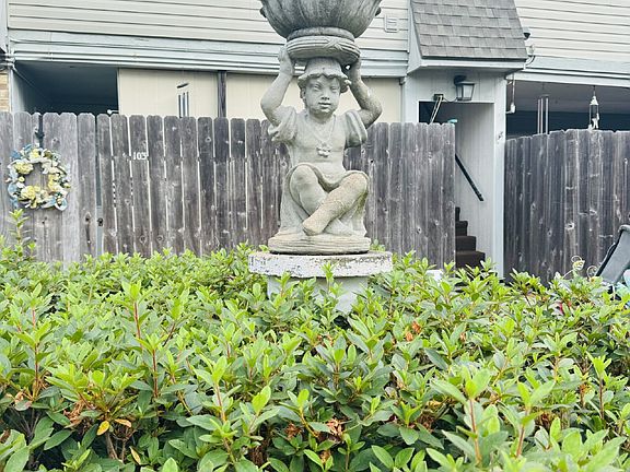 3rd image of 2901 Helena Ave APT 304