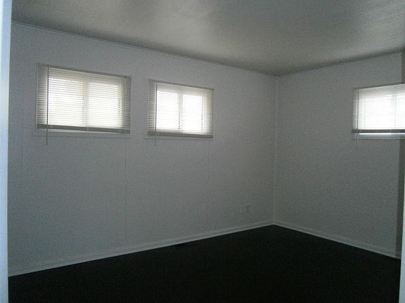 4th image of 3955 Beatty Dr